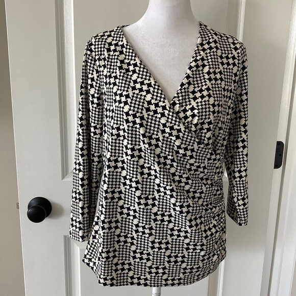 Talbots large petite faux wrap top black white - Picture 5 of 9